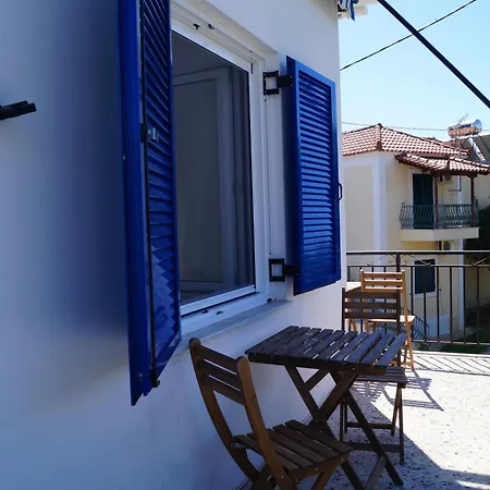 Modernes In Toller Lage Vakantiehuis Chrani