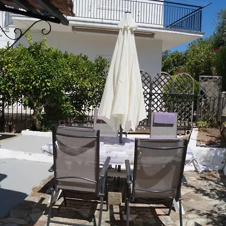 펜션 Modernes In Toller Lage *